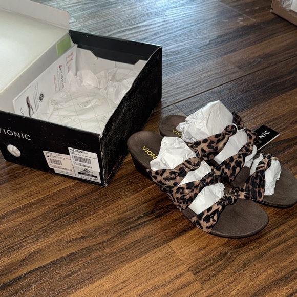 Vionic Leopard Print Wedge Sandals - Picture 4 of 9